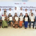 Entrega el IEEPO reconocimientos a docentes premiados por la SEP por sus prácticas educativas en la pandemia