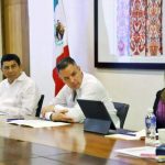 Gobernador de Oaxaca y mandatario electo analizan situación de seguridad