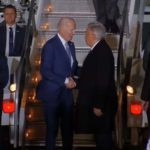 Llega Biden a México; AMLO lo recibe en el AIFA