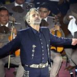 Alejandro Fernández es captado ebrio en concierto