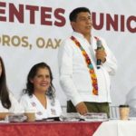 Histórico encuentro del gobernador y autoridades municipales del distrito de Tlacolula