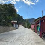 La construcción y dignificación de los caminos en Oaxaca siguen su marcha
