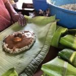 Comer tamal de iguana, una tradición zapoteca oaxaqueña en Semana Santa