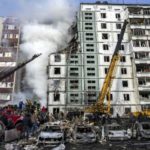 Dejan 23 muertos ataques rusos en urbes de Ucrania