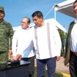 El gobernador Salomón Jara encabezó la incineración de narcóticos asegurados en el Campo Militar 44-A de Miahuatlán