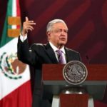 Pide AMLO a migrantes: ‘no atraviesen México, hay riesgos’