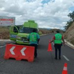 Brinda Protección Civil información ante cierre de vialidad hacia la Costa