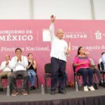 • En su visita a Oaxaca el Presidente Andrés Manuel López Obrador destacó el impacto positivo que los programas sociales que impulsa su gobierno tienen en el pueblo oaxaqueño y mexicano