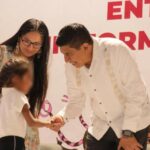 Inicia Gobierno Estatal entrega de útiles y uniformes escolares